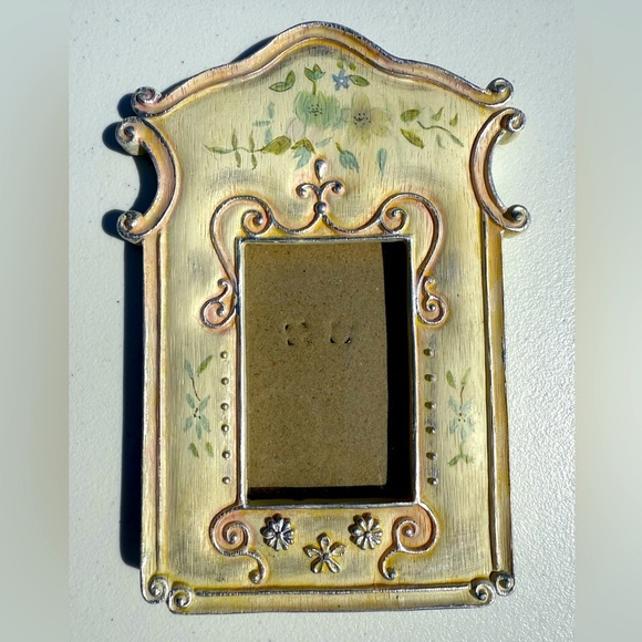 Charming 1960 French Provincial Style Frame, Pink, Cream, Silver, Tracy Porter - Picture 1 of 2